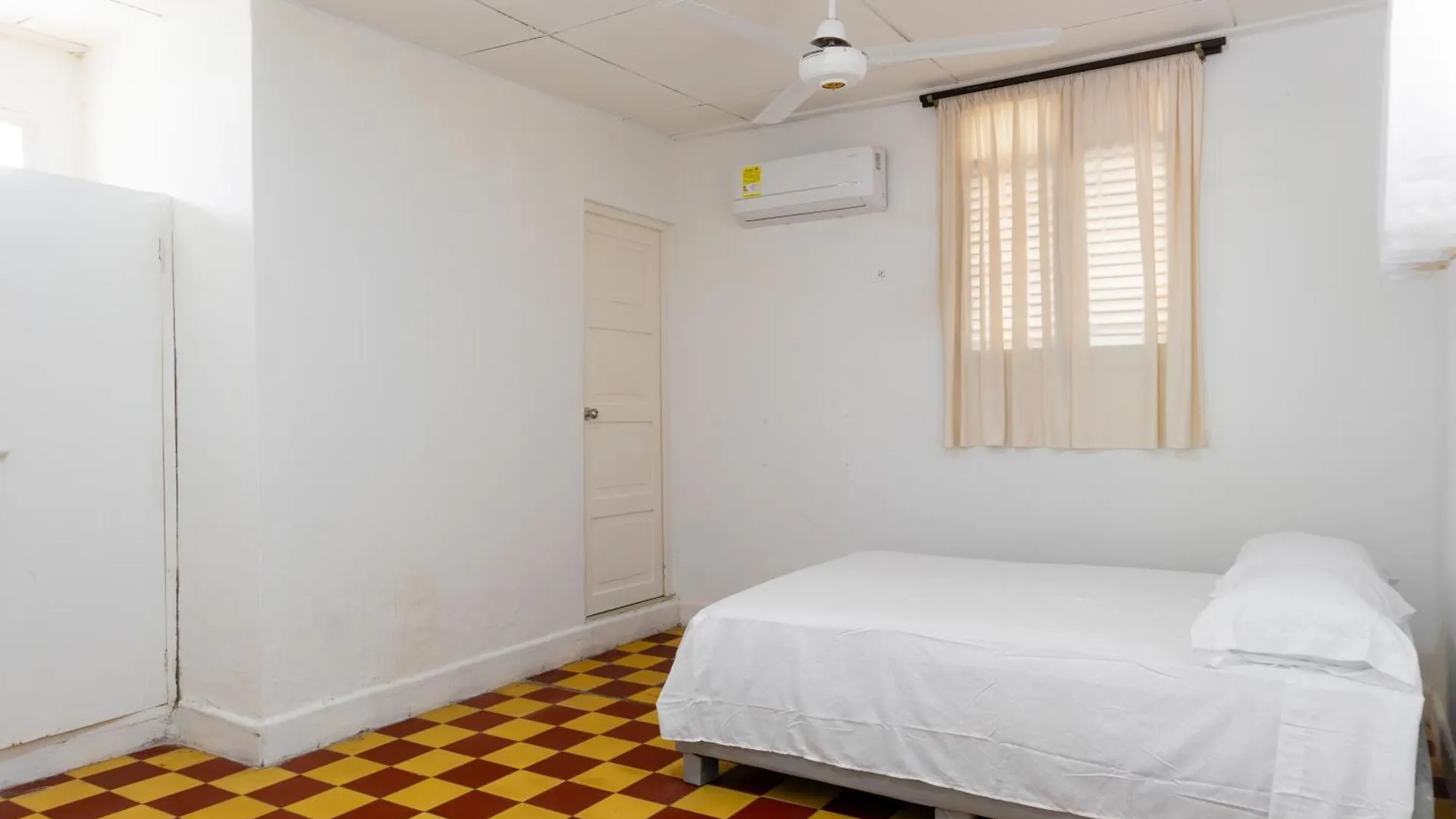 Apartamento Cerca Al Mar Y Al Aeropuerto Cartagena 0*,  Colombia